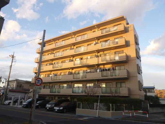 埼玉県さいたま市M区内マンションの大規模修繕工事を施工いたしました。 （写真は施工後）