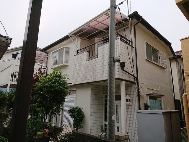 千葉県K市 M様邸の外壁塗装・屋根葺替等工事を施工いたしました。（写真は施工後）