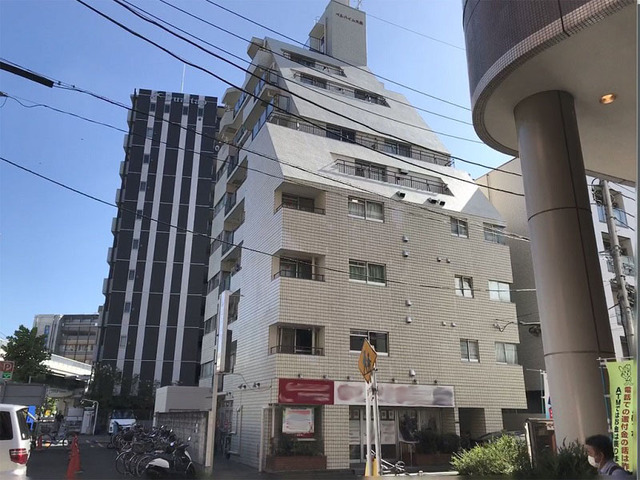 東京都O区内マンションの大規模修繕工事を施工いたしました。 （写真は施工後）