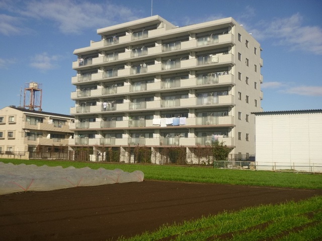 埼玉県K市内マンションの大規模修繕工事を施工いたしました。 （写真は施工後）